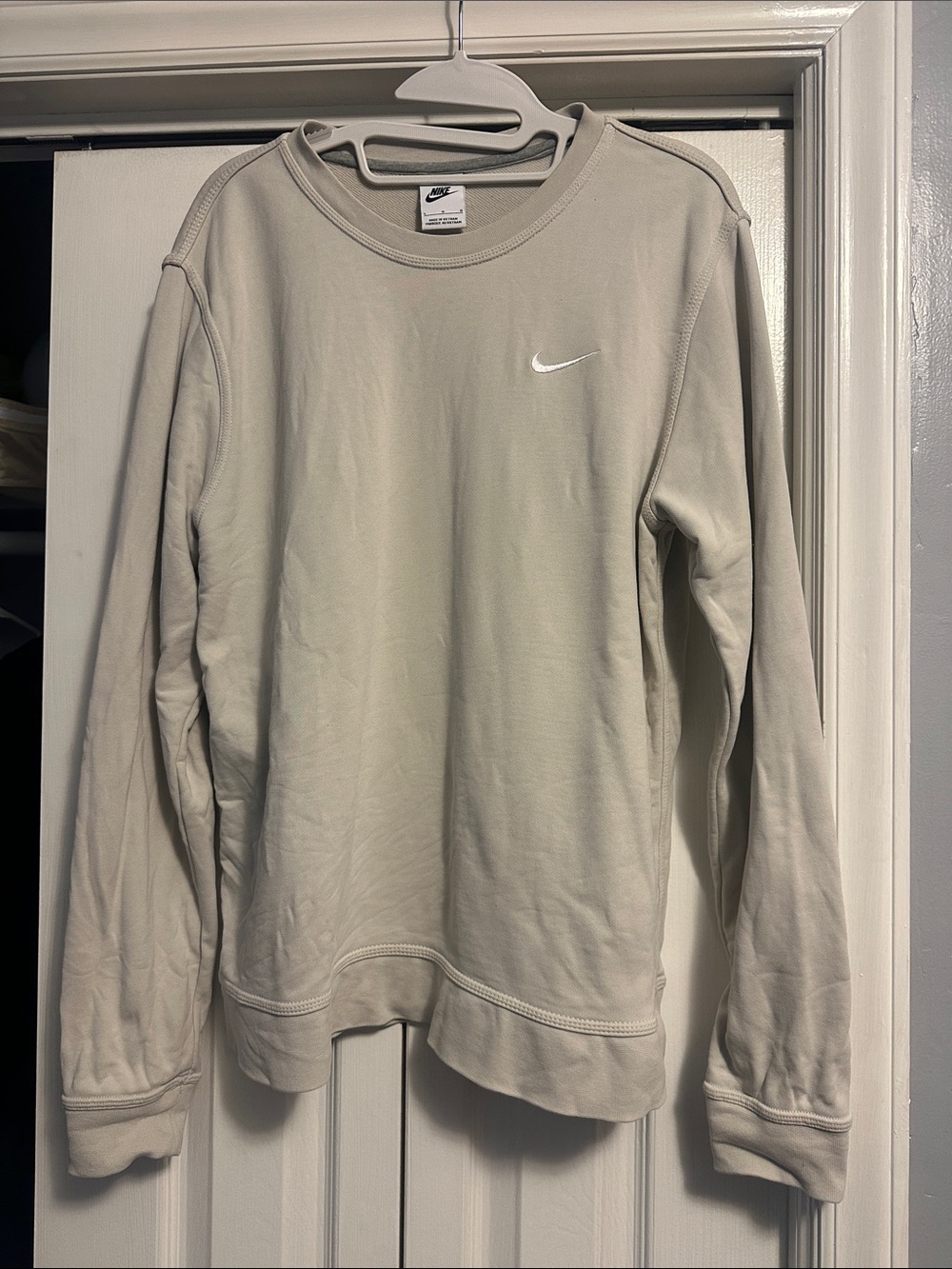 Nike Crewneck Sweatshirt in Light Beige